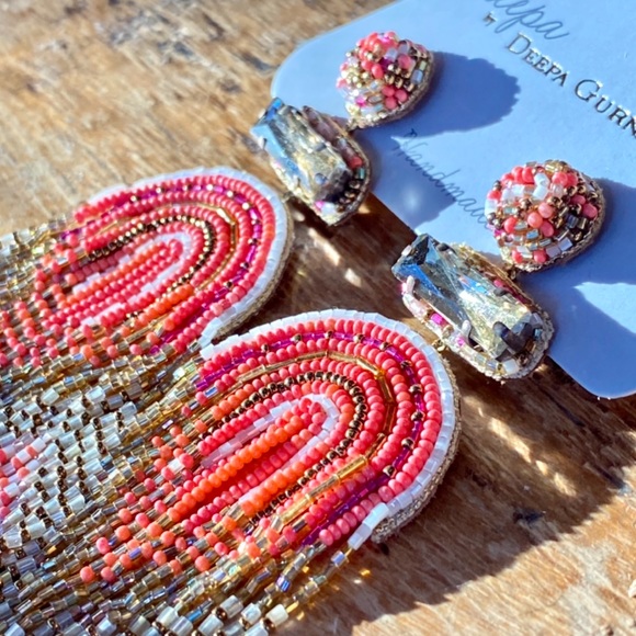 🌺🎉HP🎉🌺 NWT Deepa Gurnani Luxe Beaded Fringe Chandeliers - Picture 15 of 16